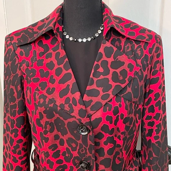 Cache Rain Coat ❤️🖤 - Picture 3 of 8